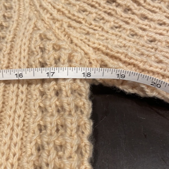 GAELTARRA Vintage 100% Pure New Wool Knitted Cardigan Absolutely Darling - Picture 10 of 13